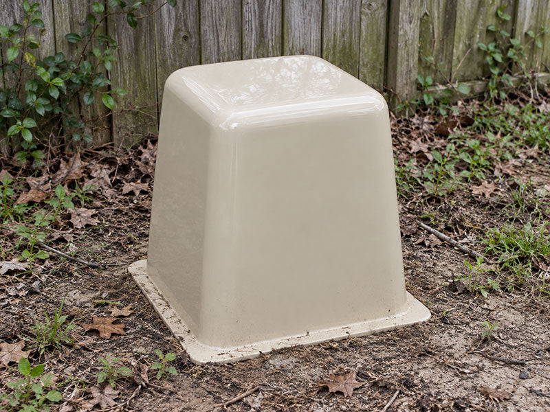 Piedmont Fiberglass Well Cover - 18″ L × 18″ W × 22″ H