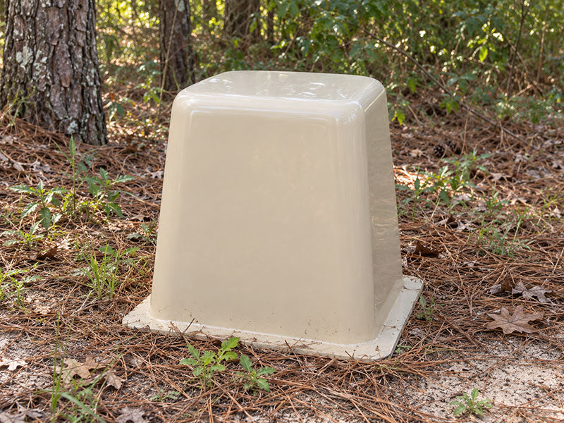 Piedmont Fiberglass Well Cover - 18″ L × 18″ W × 22″ H
